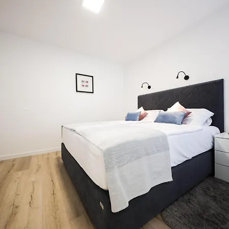 Beautiful In With Wifi Apartman Zadar
