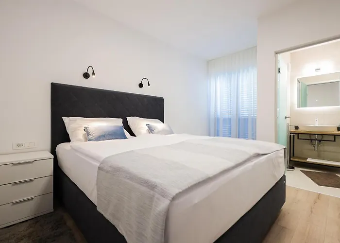 Appartement Beautiful In With Wifi Zadar